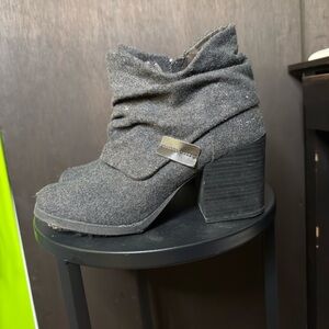 Blowfish Wool Charcoal Gray Ankle Boots
